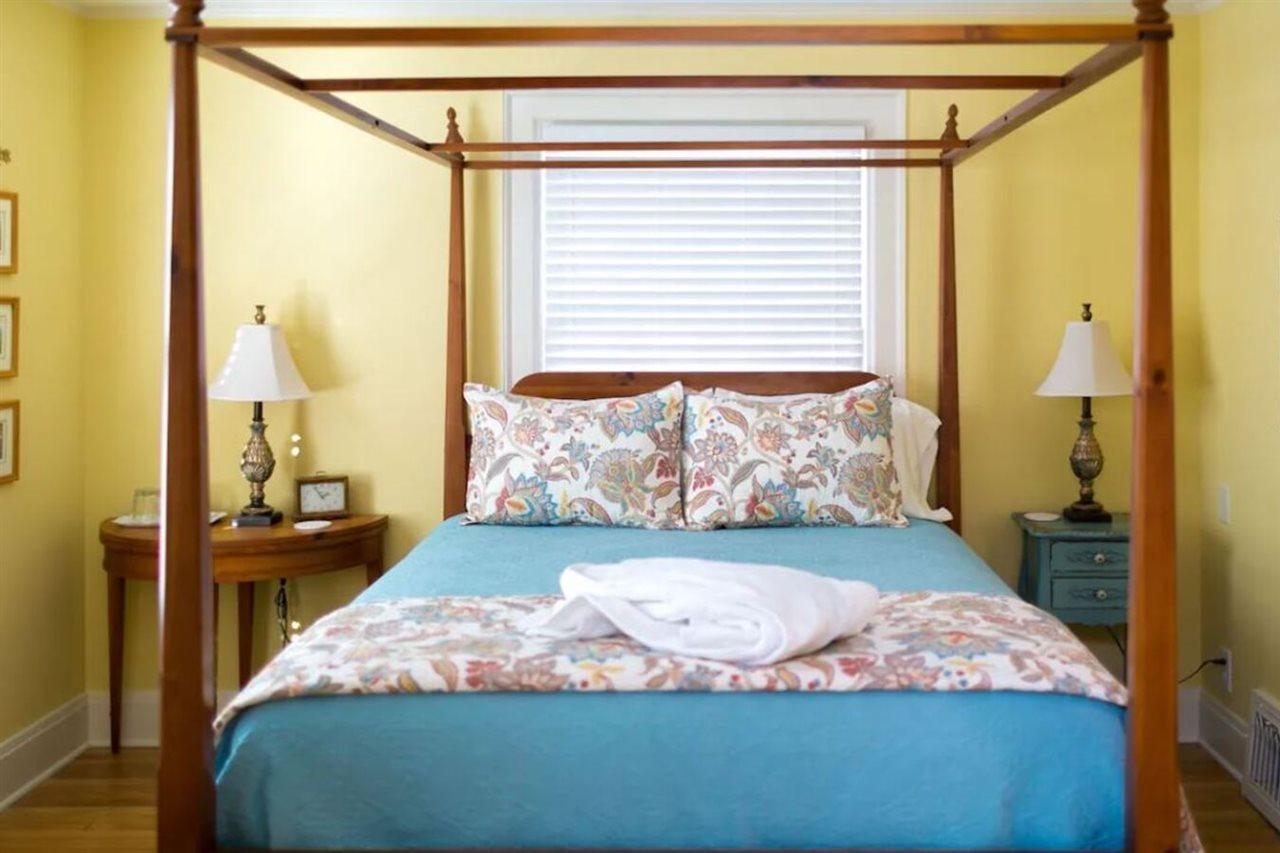 1810 Emerson House Bed & Breakfast - Adults Only Белойт Екстер'єр фото